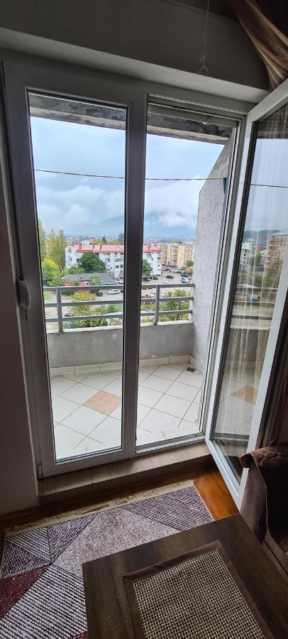 Apartman Velimir Stari Aerodrom ポドゴリツァ エクステリア 写真