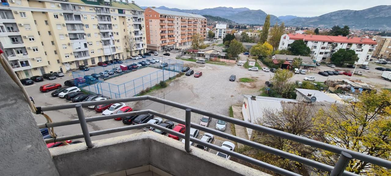 Apartman Velimir Stari Aerodrom ポドゴリツァ エクステリア 写真